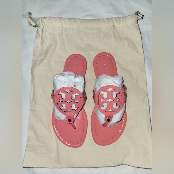 Tory Burch Coral Sandals ( Read description) - Picture 1 of 2